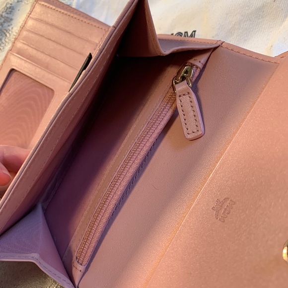*SOLD* MCM Flap Wallet in Pink Visetos and Leather - Picture 5 of 15